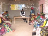 photo of a MuCoBa solidarity group training